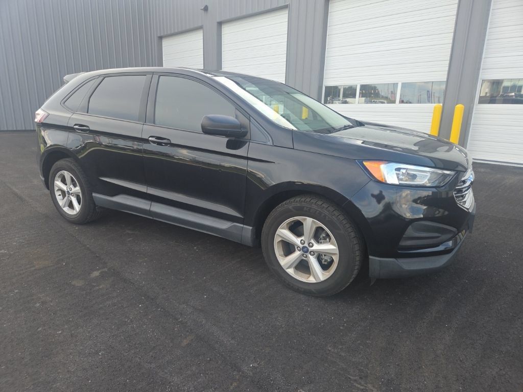 Used 2020 Ford Edge SE FWD image 17