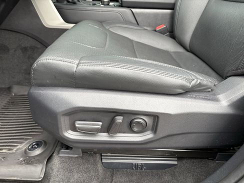 Used 2024 Toyota Tundra Limited image 27