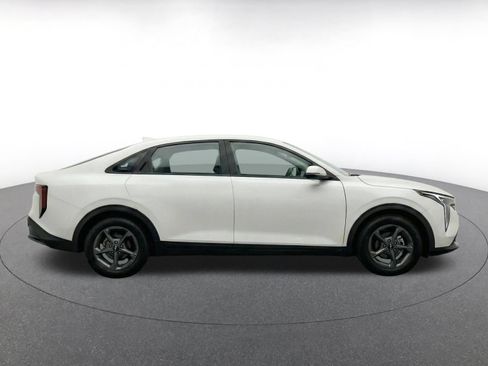 Used 2025 Kia K4 FWD image 14