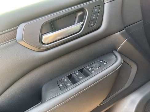 New 2025 Nissan Armada SL w/ Captain's Chari Seat Package image 13