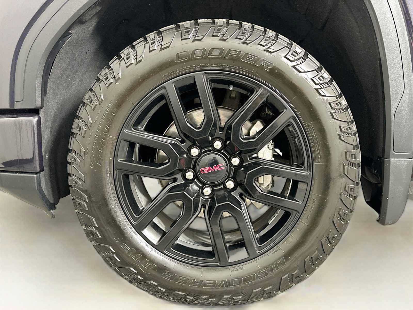 Used 2022 GMC Sierra 1500 Elevation w/ X31 Off-Road Package AWD/4WD image 29