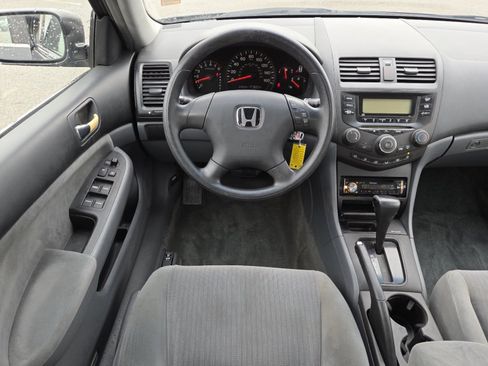 Used 2005 Honda Accord LX image 24