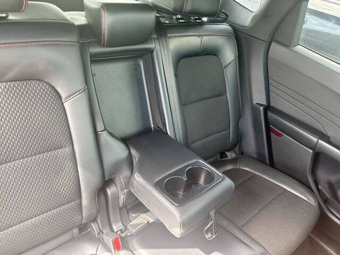 Used 2025 Ford Escape ST-Line Select AWD/4WD image 36