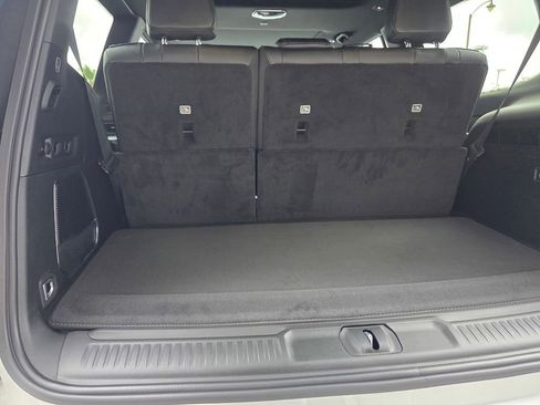 New 2026 Jeep Grand Wagoneer Limited w/ Premium Group II image 11