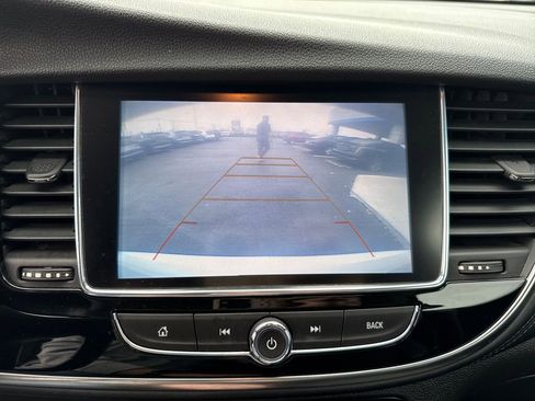 Used 2018 Buick Encore Preferred image 23