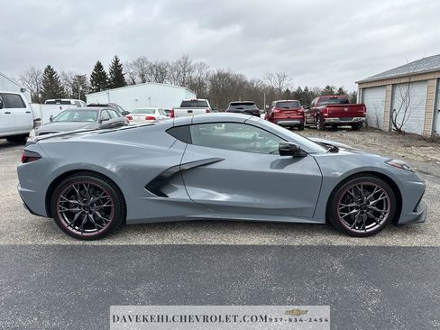 Used 2025 Chevrolet Corvette Stingray Coupe w/ 1LT image 6