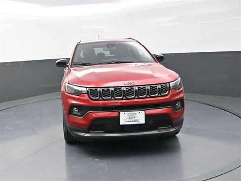 New 2026 Jeep Compass Latitude image 2