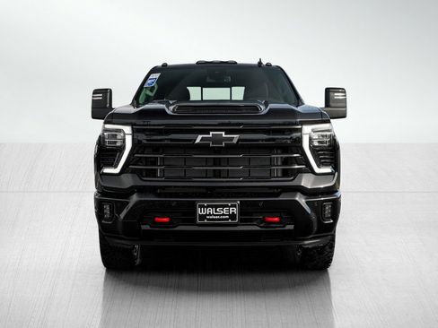 New 2026 Chevrolet Silverado 3500 LT w/ Trail Boss Package AWD/4WD image 2