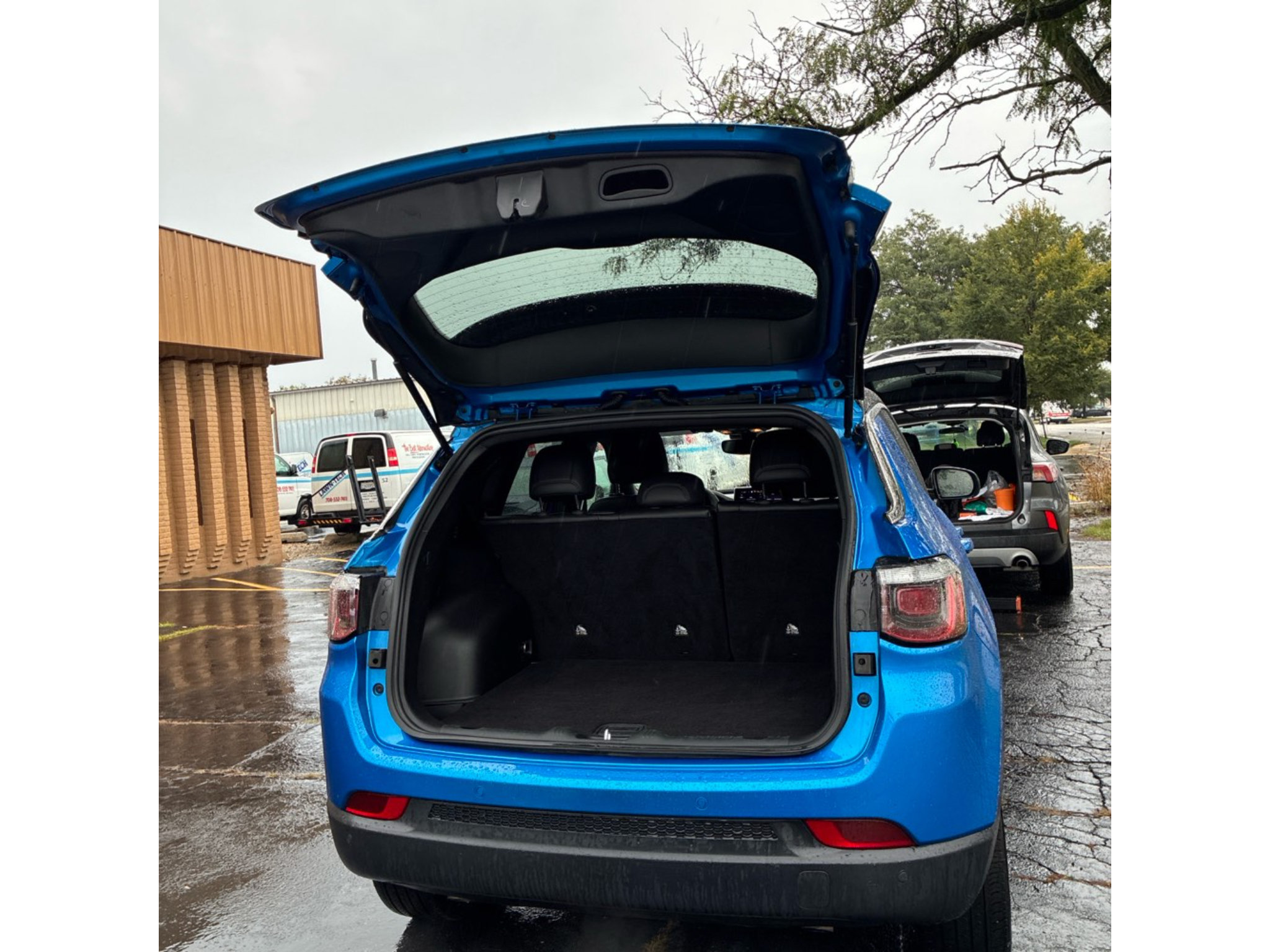 Used 2025 Jeep Compass Limited AWD/4WD image 9