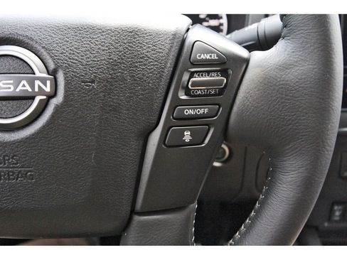 Used 2025 Nissan Frontier SV w/ SV Convenience Package RWD image 20