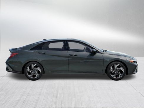 New 2026 Hyundai Elantra SEL Sport Premium image 7