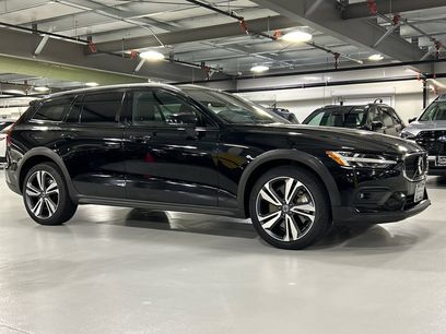 Certified 2025 Volvo V60 B5 Cross Country Plus