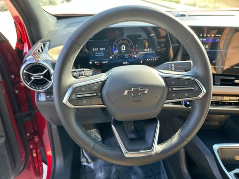 Used 2026 Chevrolet Equinox ACTIV image 14