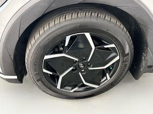 Used 2024 Hyundai Ioniq 5 SEL image 11