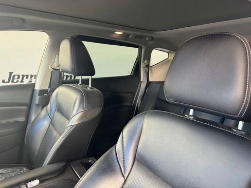 Used 2021 Nissan Murano SL w/ SL Moonroof Package FWD image 10