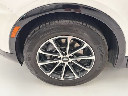 Certified 2025 Cadillac XT4 Sport FWD image 21