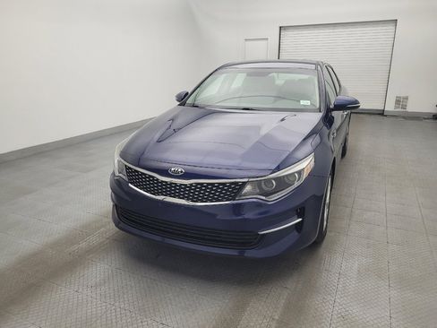 Used 2017 Kia Optima EX image 15