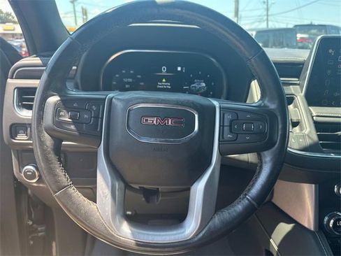 Used 2023 GMC Yukon SLT image 28