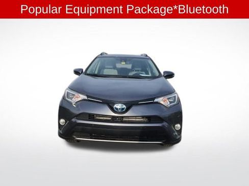 Used 2018 Toyota RAV4 AWD Hybrid image 2