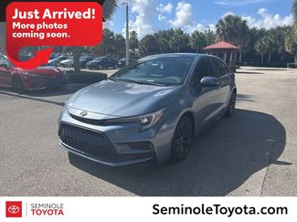 Used 2023 Toyota Corolla SE w/ SE Premium Package FWD video 1