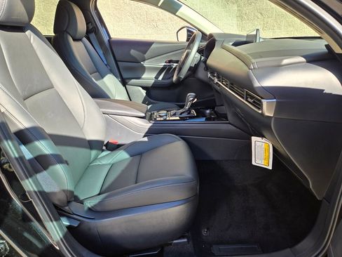 Used 2025 MAZDA CX-30 AWD 2.5 S w/ Select Sport Pkg image 19