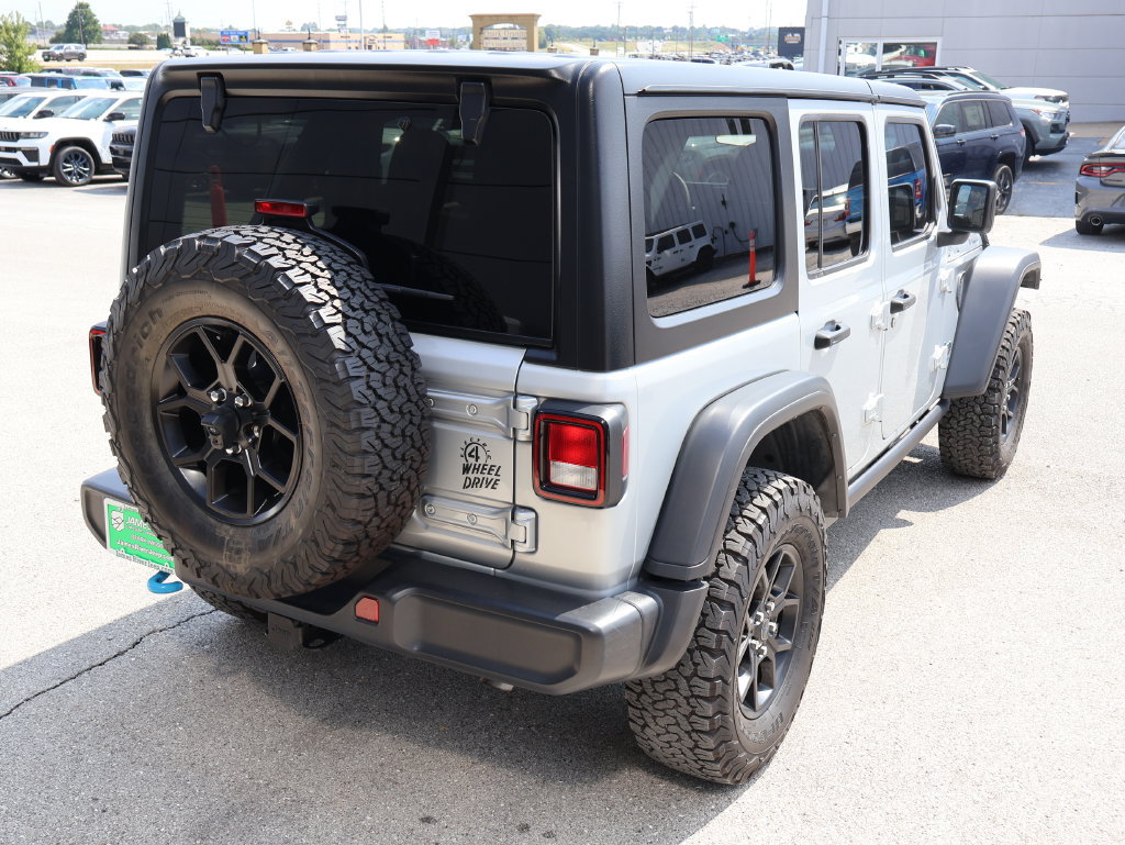 Used 2024 Jeep Wrangler Unlimited AWD/4WD image 5