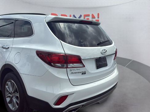 Used 2019 Hyundai Santa Fe XL SE AWD/4WD image 22