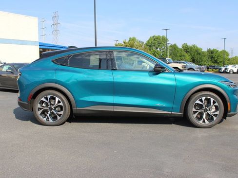 New 2026 Ford Mustang Mach-E Select RWD image 18