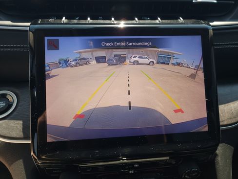 Used 2021 Jeep Grand Cherokee L Limited AWD/4WD image 21