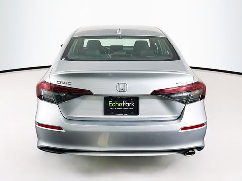 Used 2025 Honda Civic Sport image 7