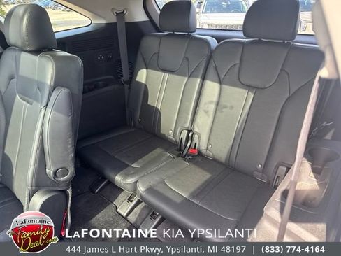 Certified 2025 Kia Sorento SX FWD image 12