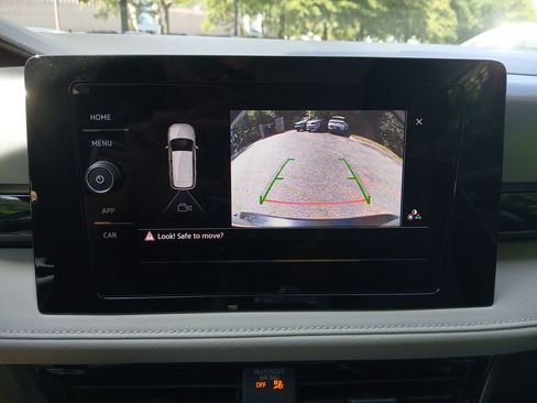 New 2025 Volkswagen Taos S image 19