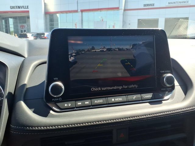 Used 2026 Nissan Rogue S FWD image 19