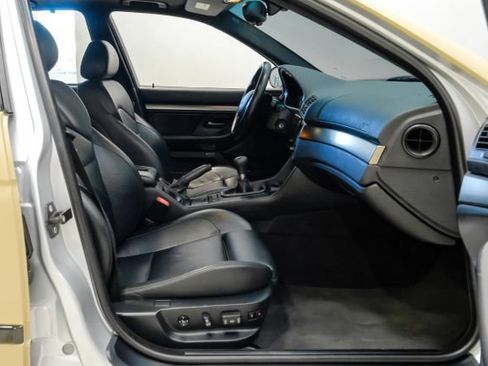 Used 2003 BMW M5 RWD image 43