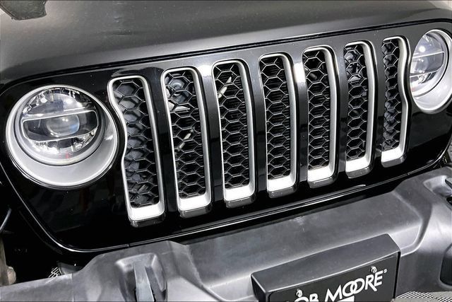 Used 2021 Jeep Wrangler Unlimited Sahara w/ Cold Weather Group AWD/4WD image 31
