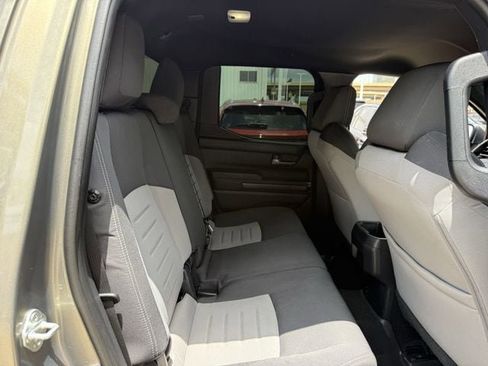 Used 2024 Toyota Tacoma TRD Sport AWD/4WD image 32