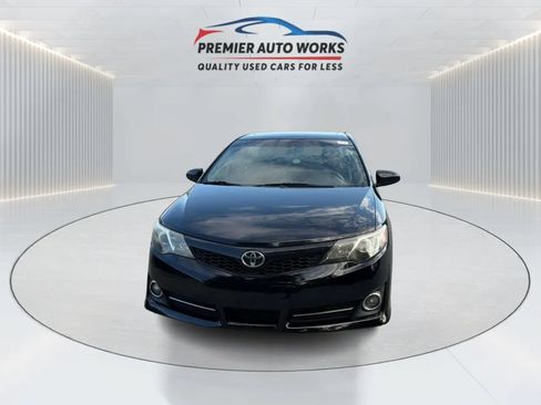Used 2012 Toyota Camry SE FWD image 2
