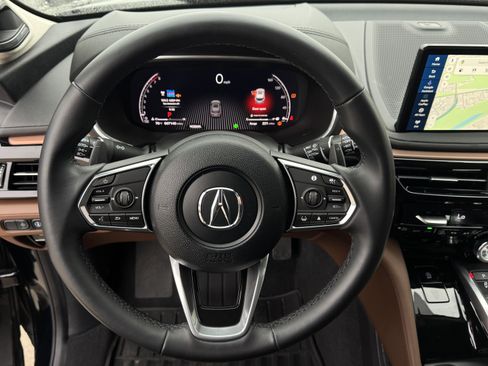 Used 2025 Acura MDX SH-AWD w/ Technology Package image 18