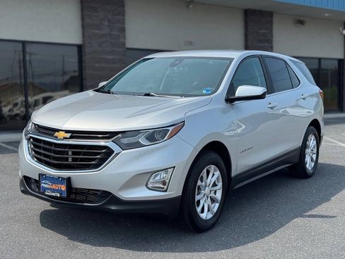 Used 2021 Chevrolet Equinox LT w/ Driver Convenience Package AWD/4WD image 2