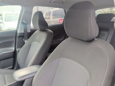 Used 2025 Hyundai Kona SEL FWD image 9