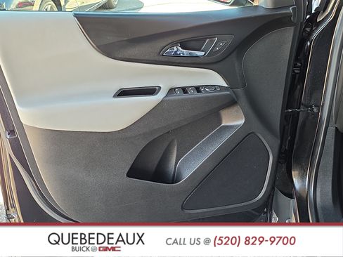 Used 2020 Chevrolet Equinox LS w/ LS Convenience Package FWD image 9