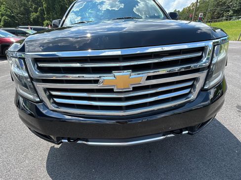 Used 2016 Chevrolet Suburban LT w/ Luxury Package AWD/4WD image 14