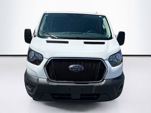 Used 2025 Ford Transit 250 Low Roof w/ Exterior Upgrade Package RWD image 2