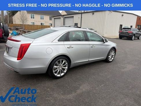 Used 2014 Cadillac XTS Luxury FWD image 3