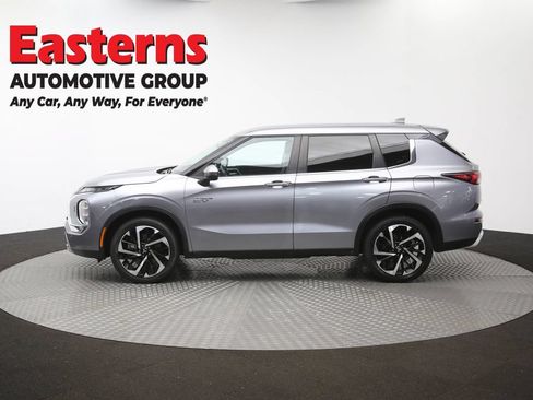 Used 2023 Mitsubishi Outlander SE AWD/4WD image 60