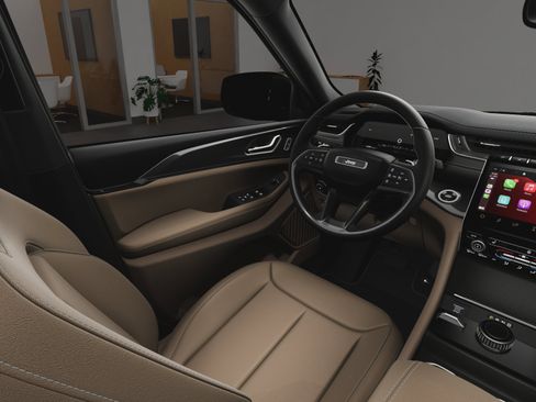 New 2025 Jeep Grand Cherokee Limited w/ Black Appearance Package image 20