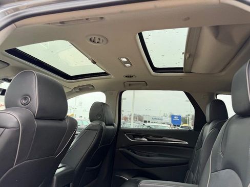 Used 2020 Buick Enclave Avenir w/ Avenir Technology Package image 11