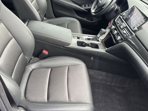 Used 2022 Honda Accord Sport image 17