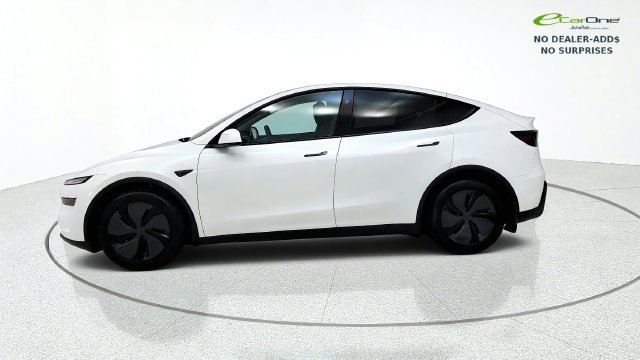 Used 2026 Tesla Model Y 2WD image 4