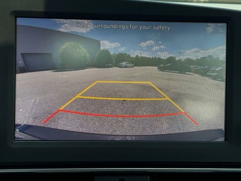Used 2023 Hyundai Elantra SE FWD image 14